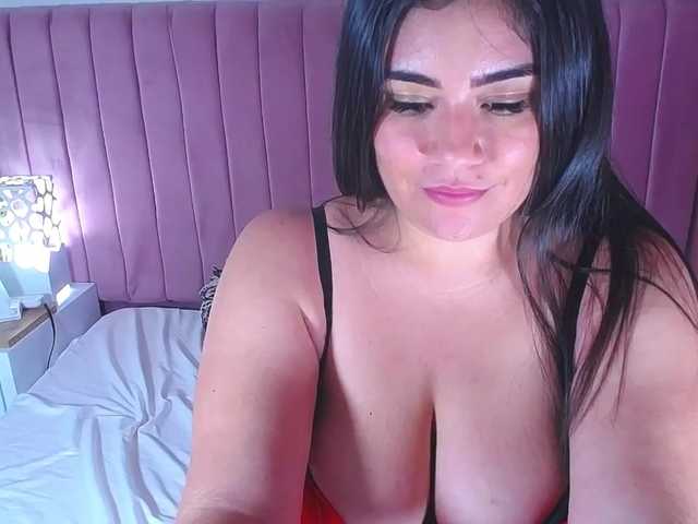 Фотографии VanesaJones hello guys im vanesa im new here ! i hope u enjoy with me this time come on and play with my tight and juice pussy #new #latina #bigbobs #bigass