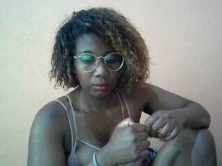 Эротический видеочат Chachachocolate