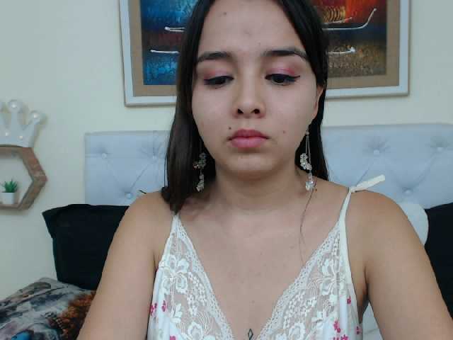 Фотографии venusyiss Hi Lovers ! Today A mega Squirt , tip 333 to see my squit show and others to give me pleasure Tip=pleasure #latina #teen #natural #lovense #suggar