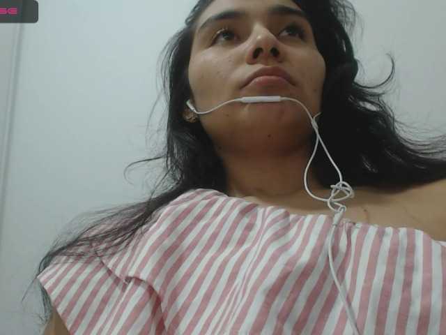 Скриншоты трансляции VeronicaMonte