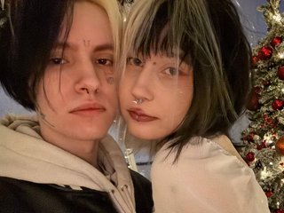 Эротический видеочат VeryRareTwins