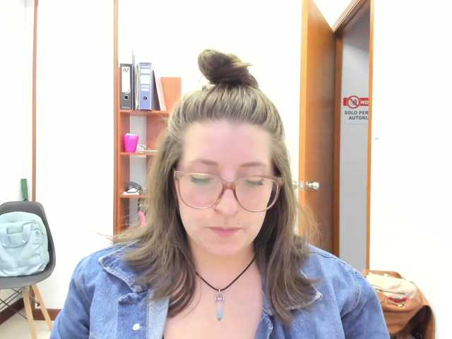 Скриншоты трансляции vickysimons