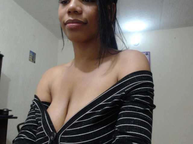 Скриншоты трансляции VictoriaEvans