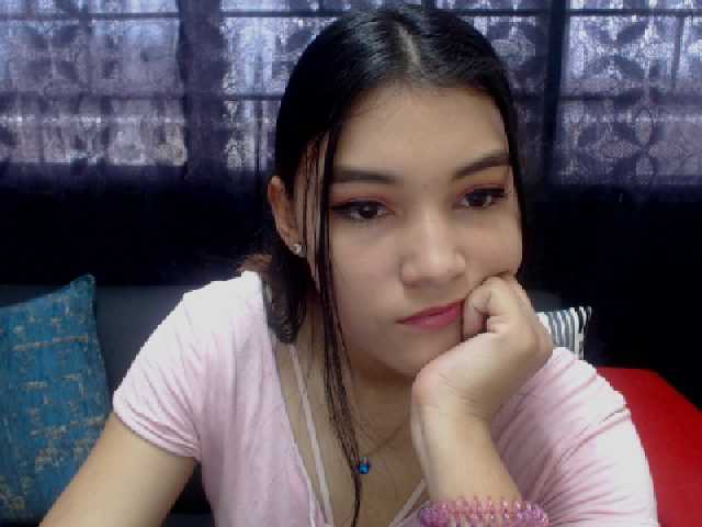 Скриншоты трансляции vikyroxe