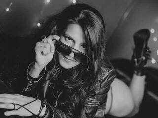 Эротический видеочат violet-queen