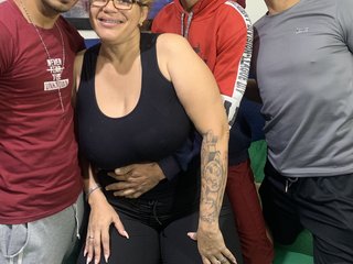 Эротический видеочат VioletaGtGngBng