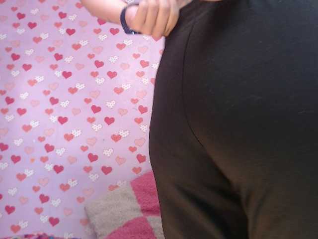 Скриншоты трансляции Violetatoo