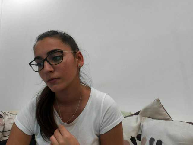 Скриншоты трансляции violetmyers18
