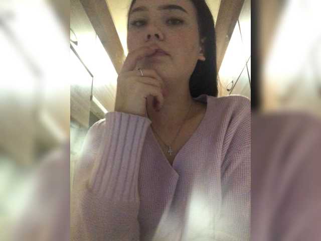 Скриншоты трансляции Virtgirl