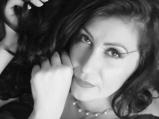 Эротический видеочат VogueNoir