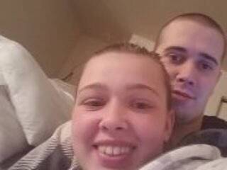 Эротический видеочат CouchCouple7