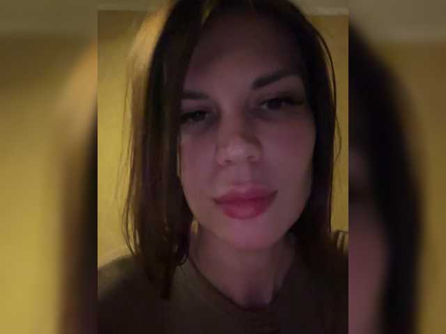 Скриншоты трансляции ModelVikki