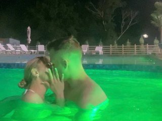 Эротический видеочат White-Foxy