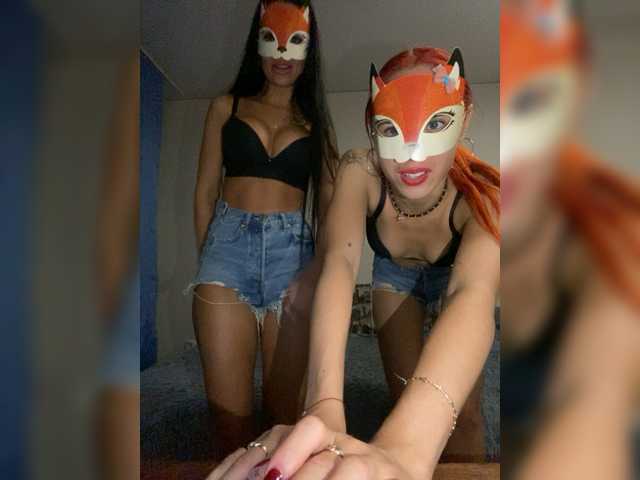 Скриншоты трансляции BadGerls2