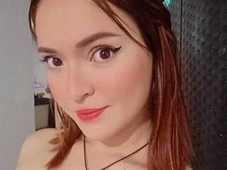 Эротический видеочат Xayah-x