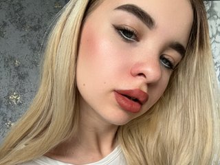 Эротический видеочат xKeryB