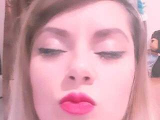 Эротический видеочат XLiaXxx