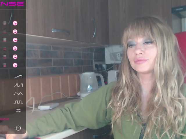 Скриншоты трансляции RrredQueen