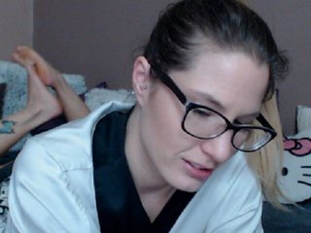 Скриншоты трансляции xLolaBloomx