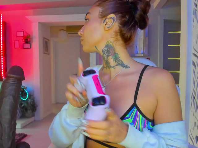 Скриншоты трансляции XoGoldie