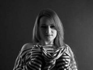 Эротический видеочат xtendergirl