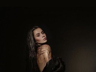 Эротический видеочат LolaSexxx