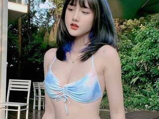 Эротический видеочат Yanhnhi