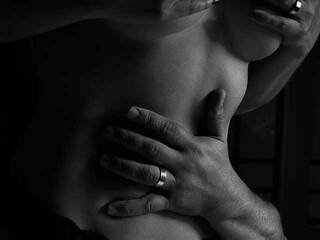 Эротический видеочат YaraHotCandy