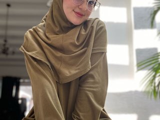 Эротический видеочат YasminHanni