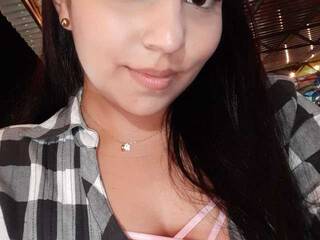 Эротический видеочат YesseCandy