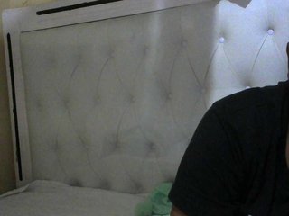 Эротический видеочат Yolanda-babes