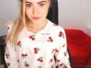 Эротический видеочат yommmy