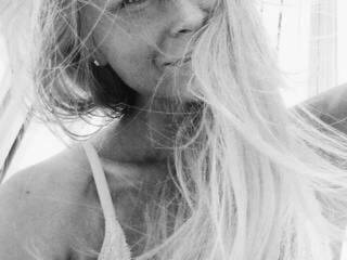 Эротический видеочат yorani