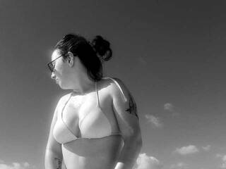 Эротический видеочат yourhottieunicorn