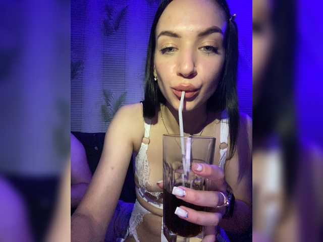 Скриншоты трансляции YourLovessz