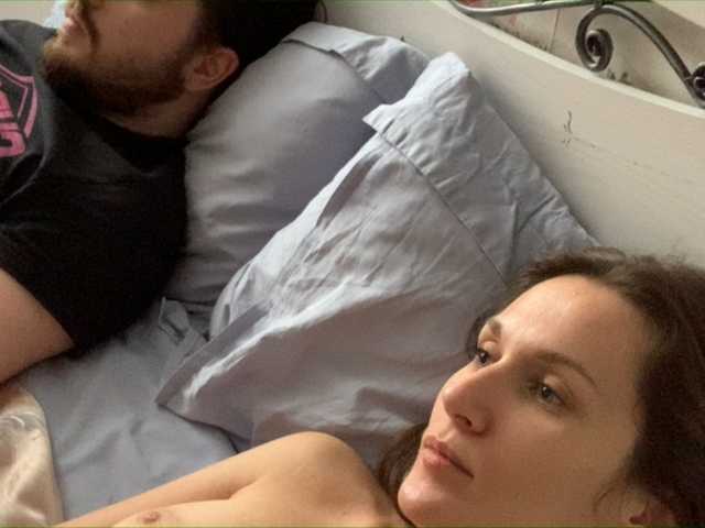 Скриншоты трансляции YourMistressa