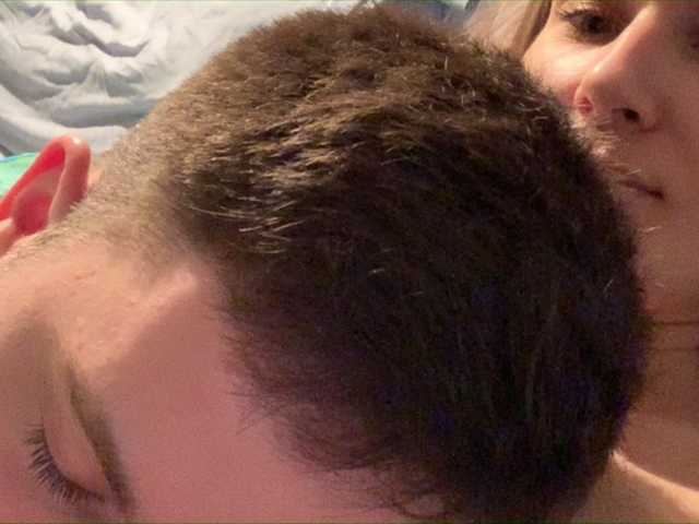 Скриншоты трансляции YourMistressa