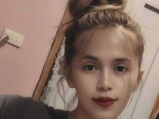 Эротический видеочат YourMochii