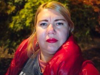 Эротический видеочат YourMommyy