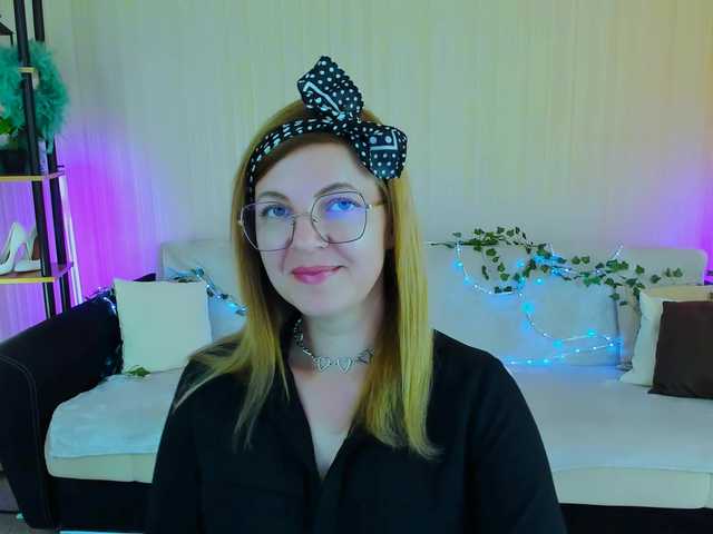 Скриншоты трансляции YourUniverser