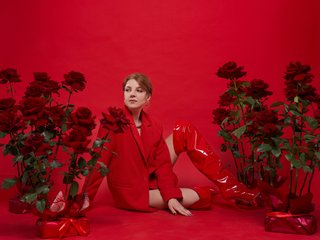 Эротический видеочат YourUniverser