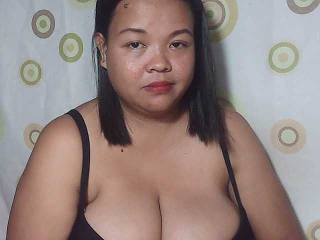 Скриншоты трансляции yummytits28