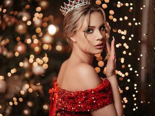 Эротический видеочат YungEllita