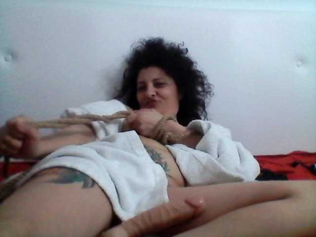 Фотографии yvona78 Hello in my room!Let*s have fun together![none] CUM SHOW!**new**latina**show**boobs**puseu