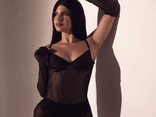 Эротический видеочат ZaraMilan