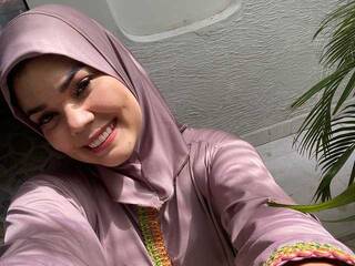 Эротический видеочат ZareenMajluf