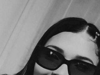 Эротический видеочат zoe-tay