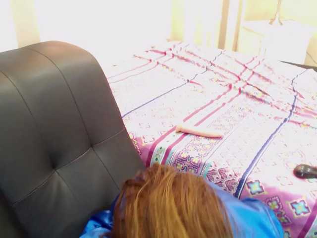 Скриншоты трансляции ZoeDanger