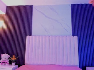 Эротический видеочат ZoeFort