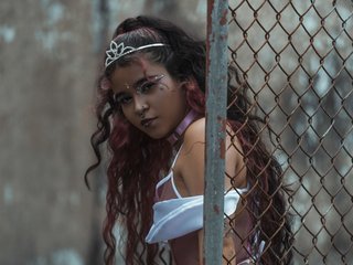 Эротический видеочат ZoeHolland